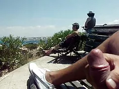 pies bonitos pareja mexicana cogiendo medias