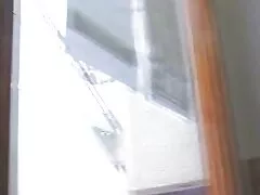 Chica lo atrae a un grupo de video pornos mexicanos maduros Gay