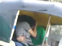 Es un coño curvilíneo, muy grueso y estirado. mujeres maduras mexicanas cojiendo
